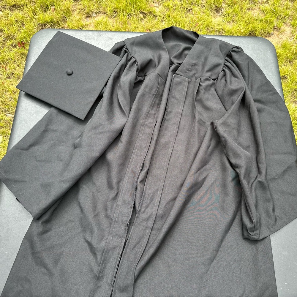 Black Graduation Cap & Gown 🎓